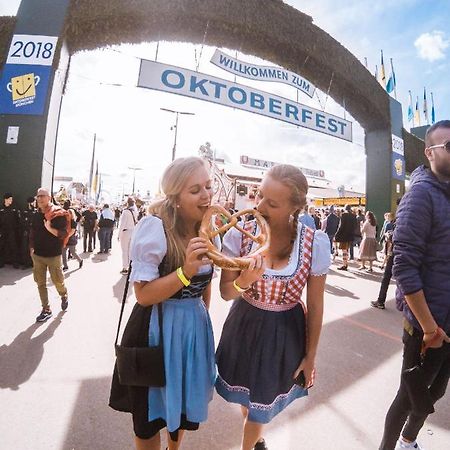 Oktoberfest On A Budget München Eksteriør billede